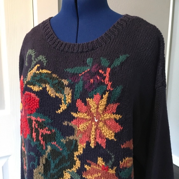 Vintage Van Heusen Navy Floral Sweater - Picture 6 of 17